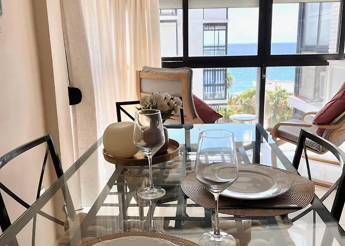 Primera Linea De Playa Apartment Marbella