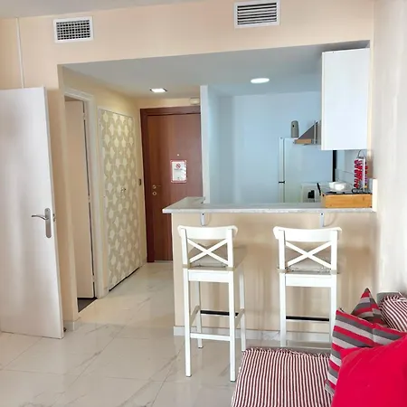 Apartamento Primera Linea De Playa Marbella