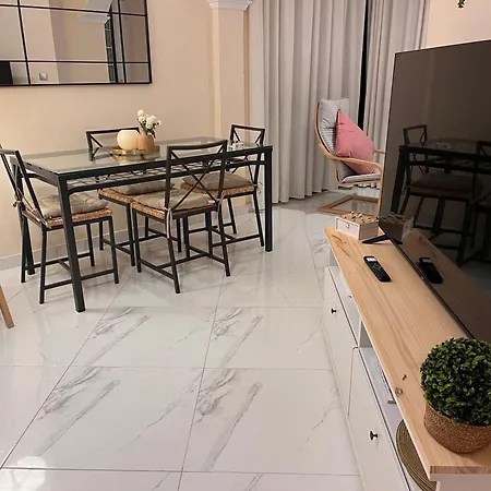 Apartamento Primera Linea De Playa Marbella